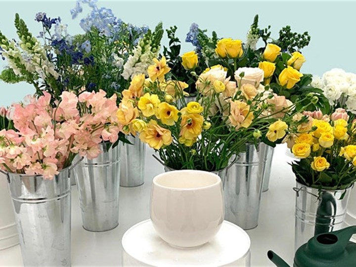 Fresh Flower Arranging - Centerpiece Arrangement Class